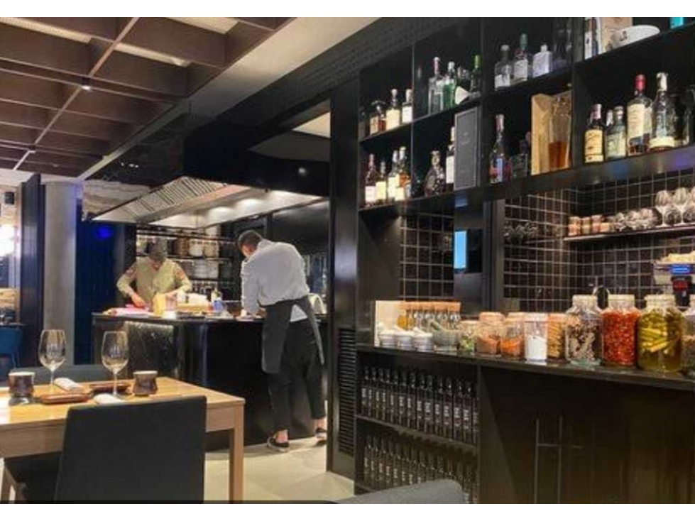 Rento Espacio comercial para restaurante de Super lujo en Zona Plat - 2