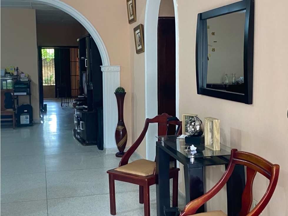 Espaciosa casa en venta ubicada en barrio EL PORVENIR. — foto 3