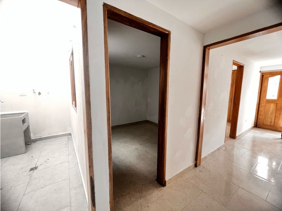 ESPACIOSO APARTAMENTO EN VENTA CON EXCELENTE UBICACIÓN Y ACABADOS — foto 4