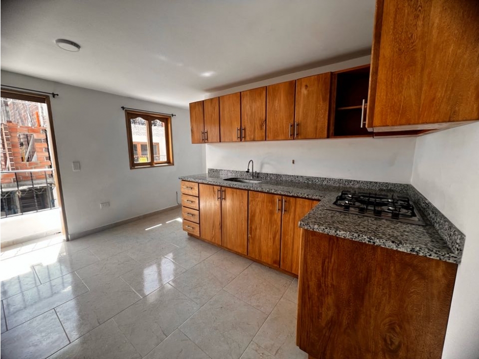 ESPACIOSO APARTAMENTO EN VENTA CON EXCELENTE UBICACIÓN Y ACABADOS — foto 5
