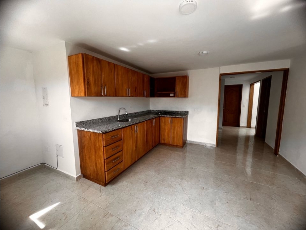 ESPACIOSO APARTAMENTO EN VENTA CON EXCELENTE UBICACIÓN Y ACABADOS — foto 6