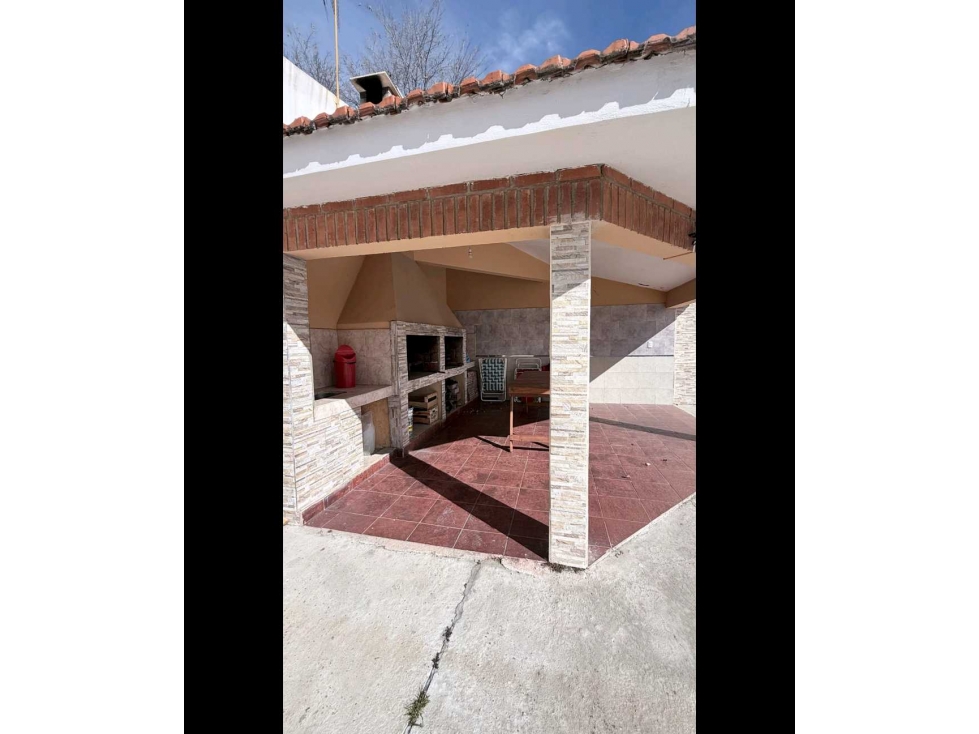 Especatuclar duplex tipo casa amplio renovado impecable con vista - 2