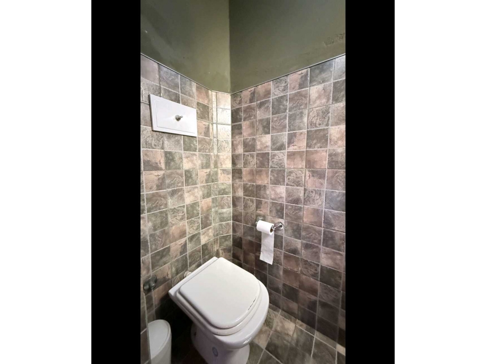 Especatuclar duplex tipo casa amplio renovado impecable con vista - 4