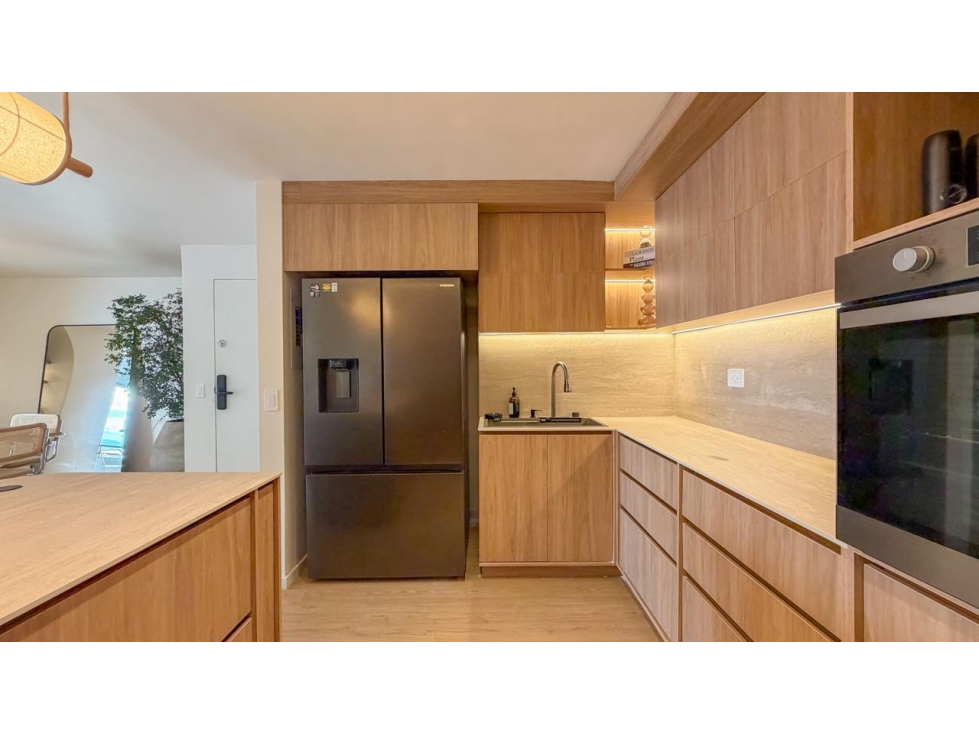 BAJA DE PRECIO!! Completamente remodelado en el Tesoro — foto 3