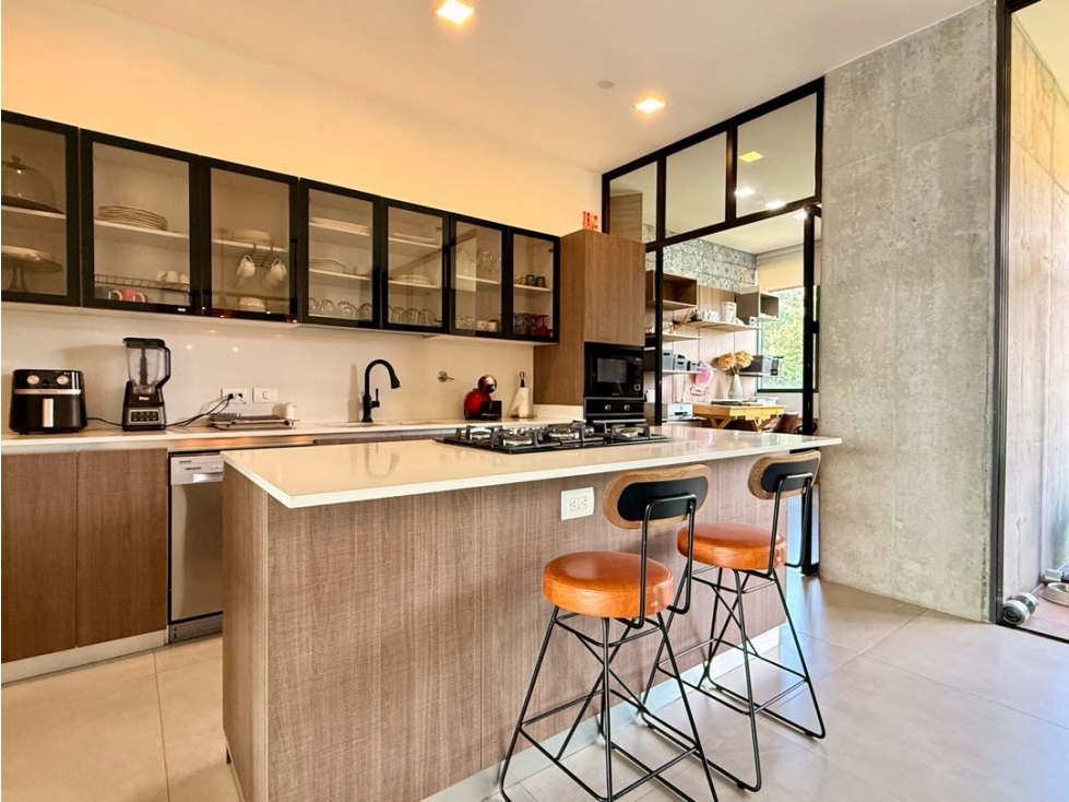 Espectacular apartamento con vista a la ciudad!