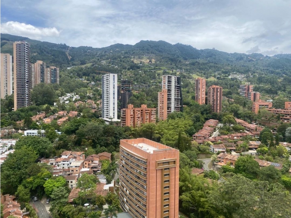 Espectacular apartamento duplex. en San Lucas- El Poblado