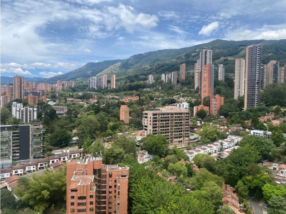 Espectacular apartamento duplex. en San Lucas- El Poblado — foto 2