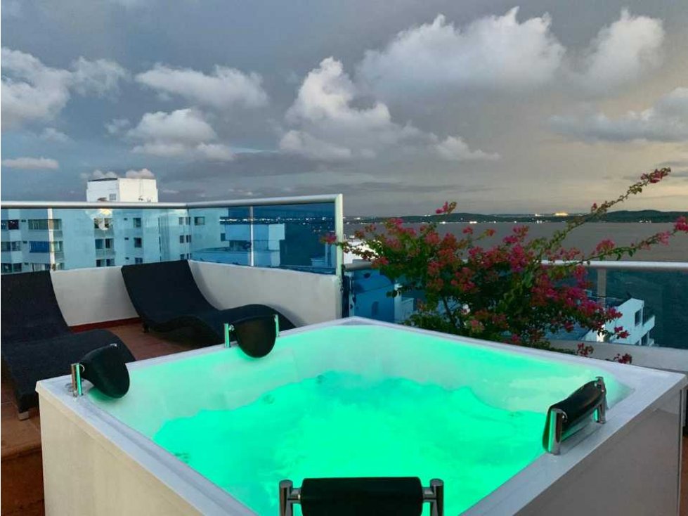 ESPECTACULAR APARTAMENTO EN ARRIENDO POR DÍAS FRENTE A LA PLAYA — foto 3