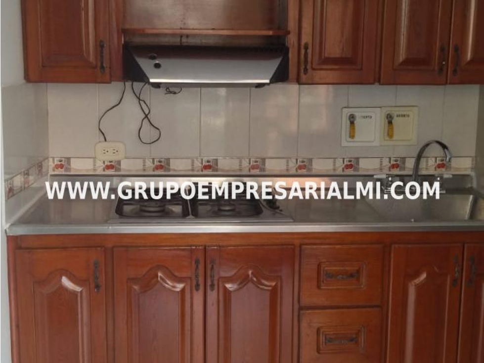 ESPECTACULAR APARTAMENTO EN ARRIENDO - SECTOR LOS ALCÁZARES COD: 30502
