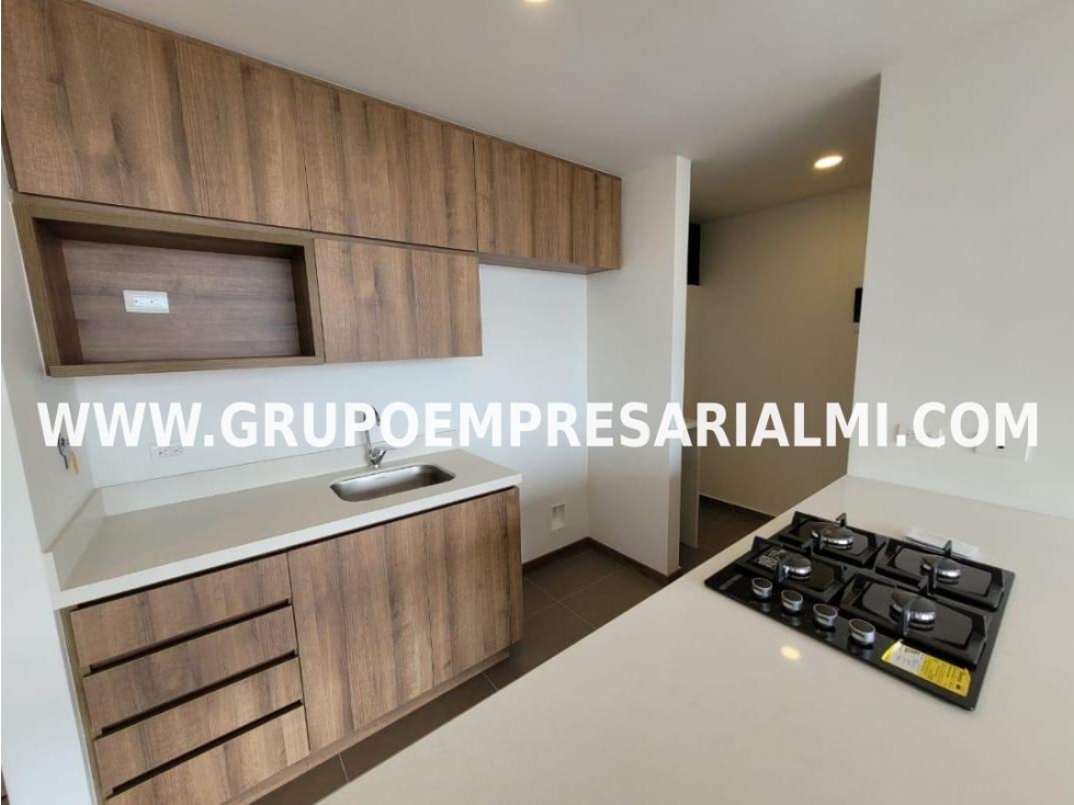 ESPECTACULAR APARTAMENTO EN ARRIENDO - SECTOR EL TRIANON COD: 30877 — foto 2