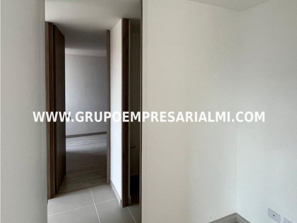 ESPECTACULAR APARTAMENTO EN ARRIENDO - SECTOR SAN DIEGO COD: 31184 — foto 3