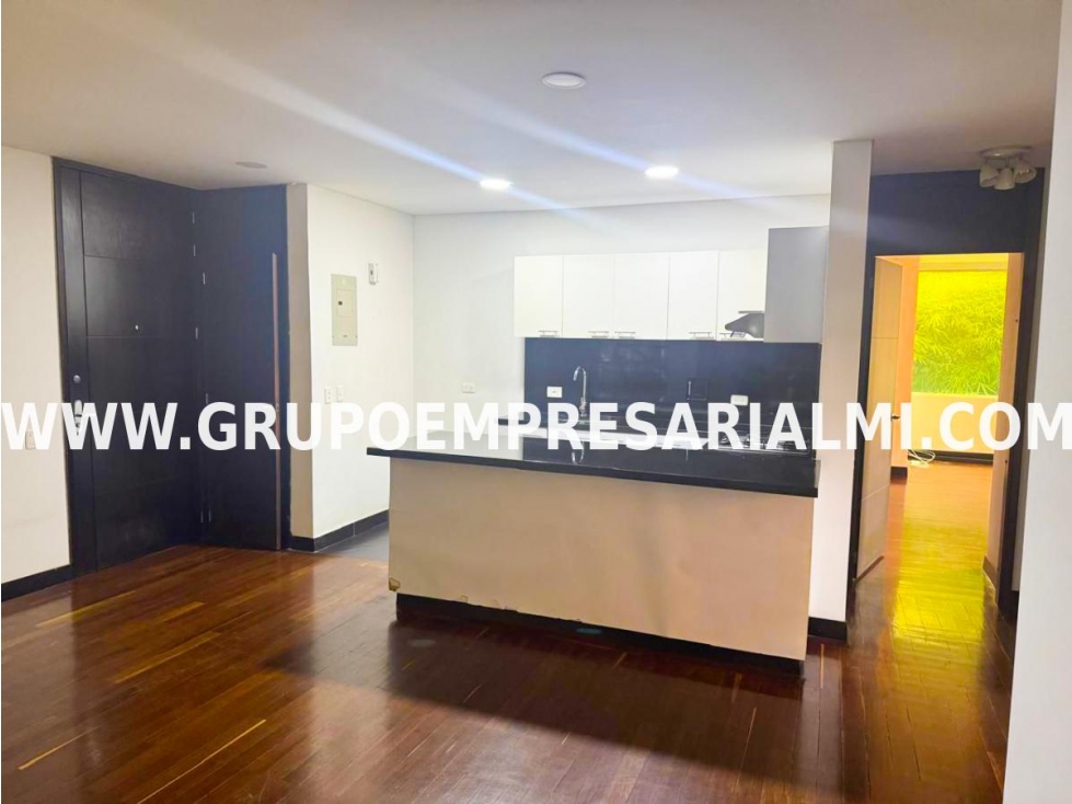 ESPECTACULAR APARTAMENTO EN ARRIENDO - SECTOR EL TESORO COD: 31328 — foto 2