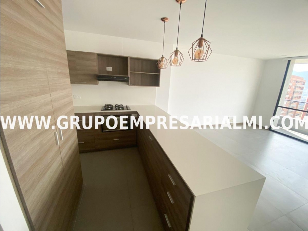 ESPECTACULAR APARTAMENTO EN ARRIENDO - SECTOR EL ESCOBERO COD: 31482 — foto 3