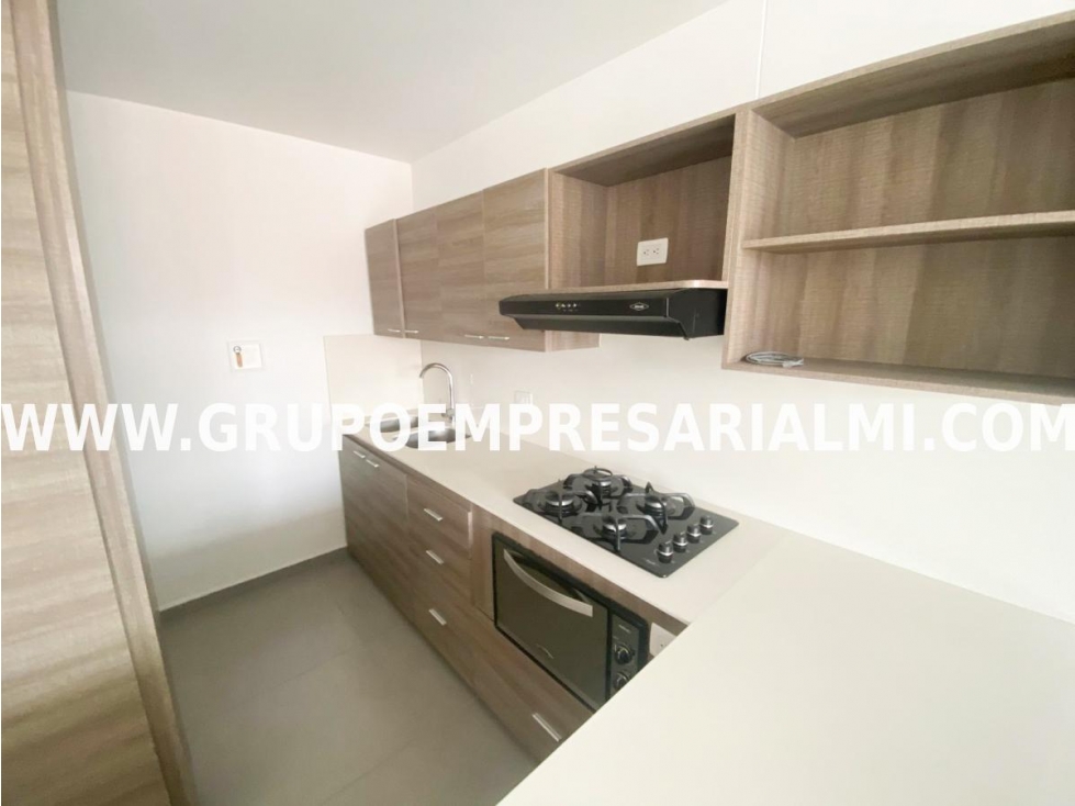 ESPECTACULAR APARTAMENTO EN ARRIENDO - SECTOR EL ESCOBERO COD: 31482 — foto 4