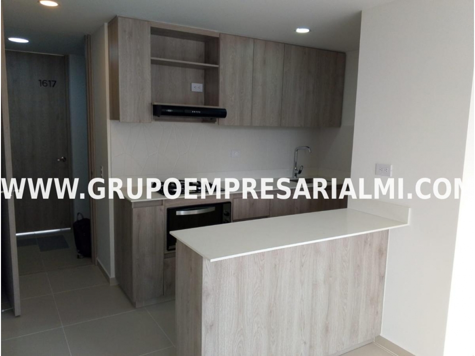 ESPECTACULAR APARTAMENTO EN ARRIENDO - SECTOR LA ESMERALDA COD: 31981