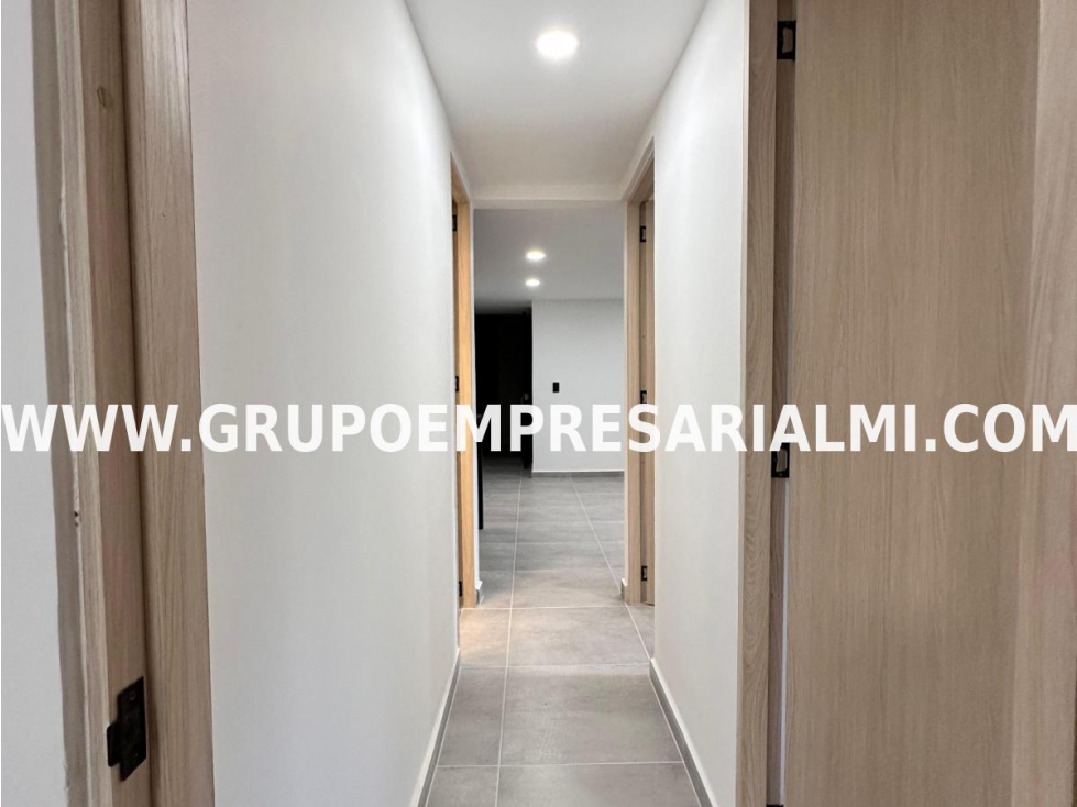 ESPECTACULAR APARTAMENTO EN ARRIENDO - SECTOR EL PORVENIR COD: 32789 — foto 3