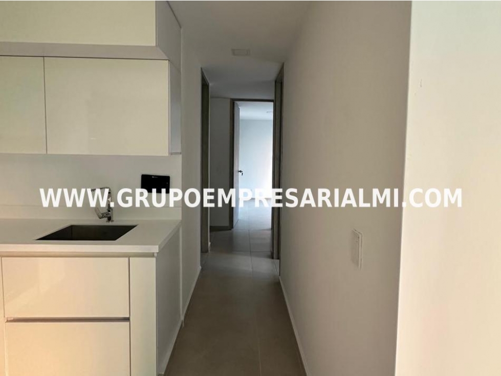 ESPECTACULAR APARTAMENTO EN ARRIENDO - SECTOR EL NOGAL COD: 32837 — foto 3