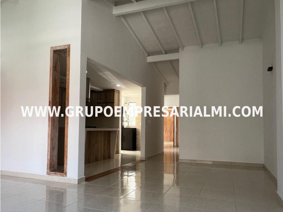 ESPECTACULAR APARTAMENTO EN ARRIENDO - SECTOR LAURELES COD: 32953 — foto 3