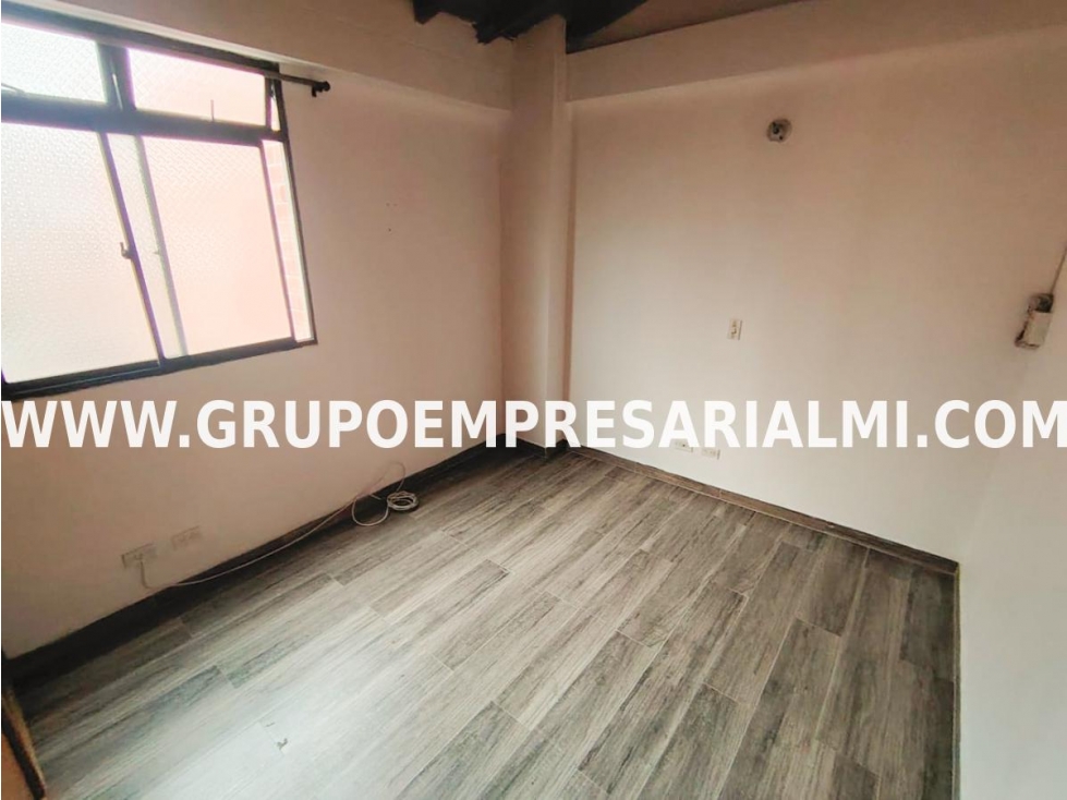 ESPECTACULAR APARTAMENTO EN ARRIENDO - SECTOR LA FLORESTA COD: 33112 — foto 4