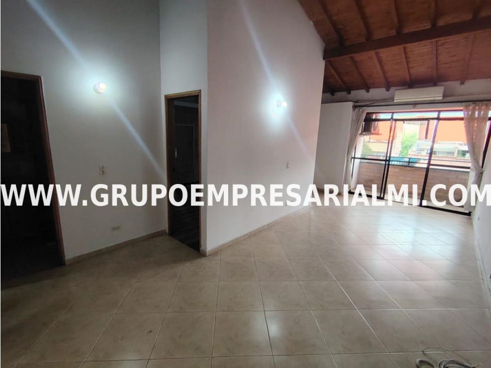 ESPECTACULAR APARTAMENTO EN ARRIENDO - SECTOR LA FLORESTA COD: 33112 — foto 2