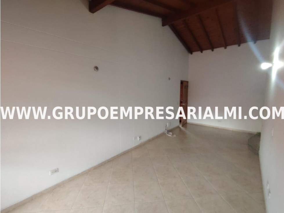 ESPECTACULAR APARTAMENTO EN ARRIENDO - SECTOR LA FLORESTA COD: 33112