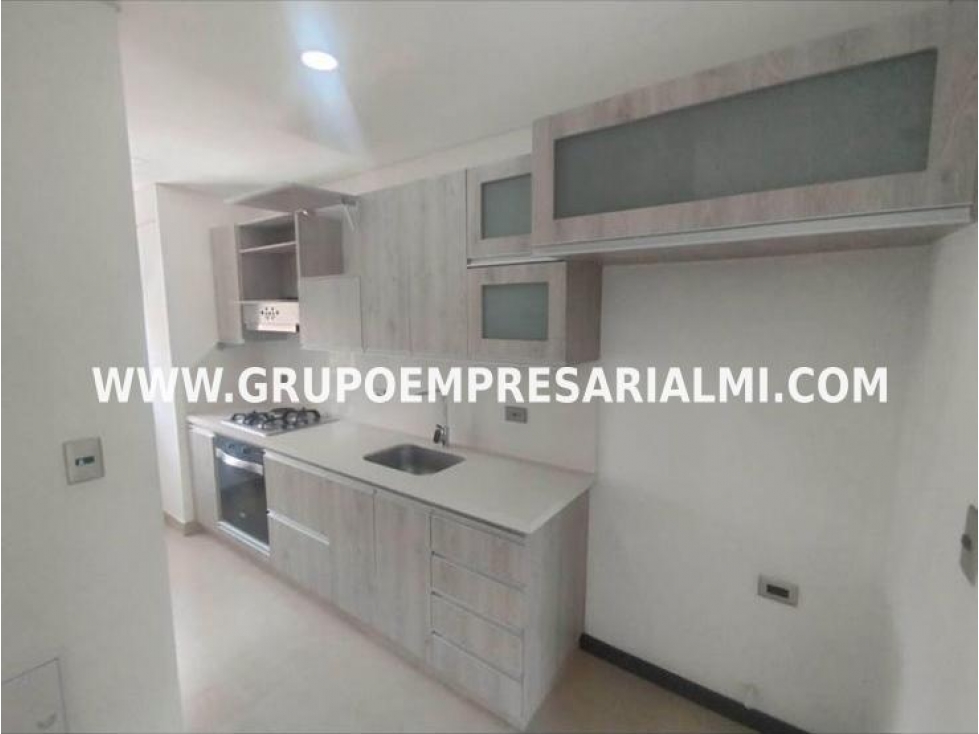 ESPECTACULAR APARTAMENTO EN ARRIENDO - SECTOR LAURELES COD: 33113 — foto 2