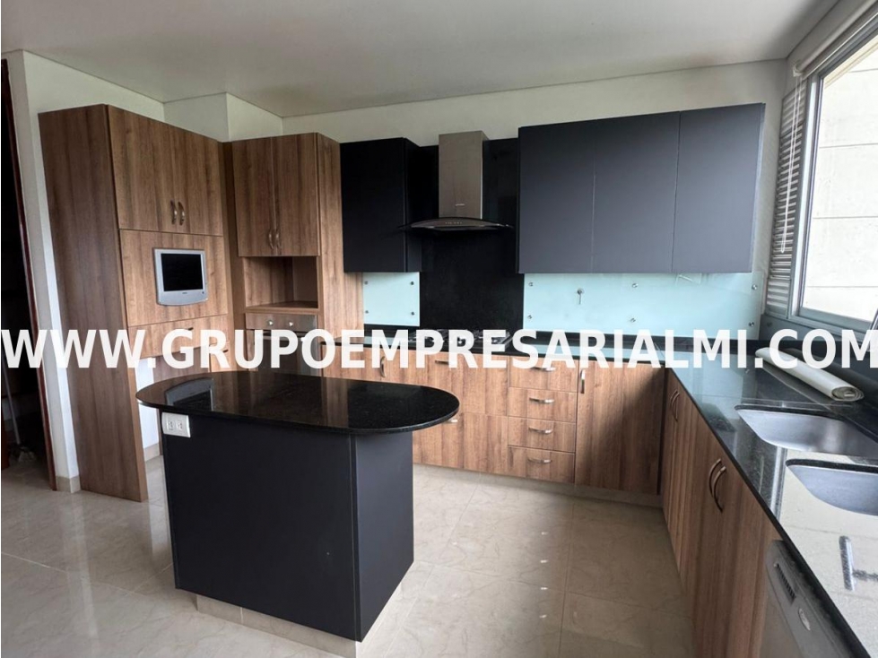 ESPECTACULAR APARTAMENTO EN ARRIENDO - SECTOR EL TESORO COD: 33392 — foto 3