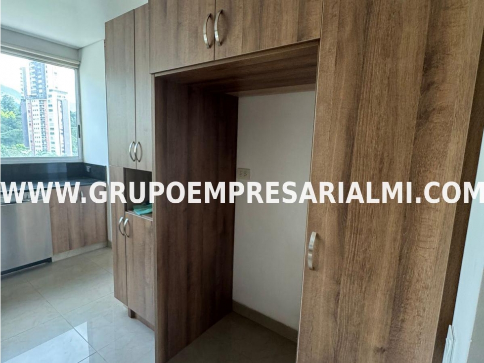 ESPECTACULAR APARTAMENTO EN ARRIENDO - SECTOR EL TESORO COD: 33392 — foto 5