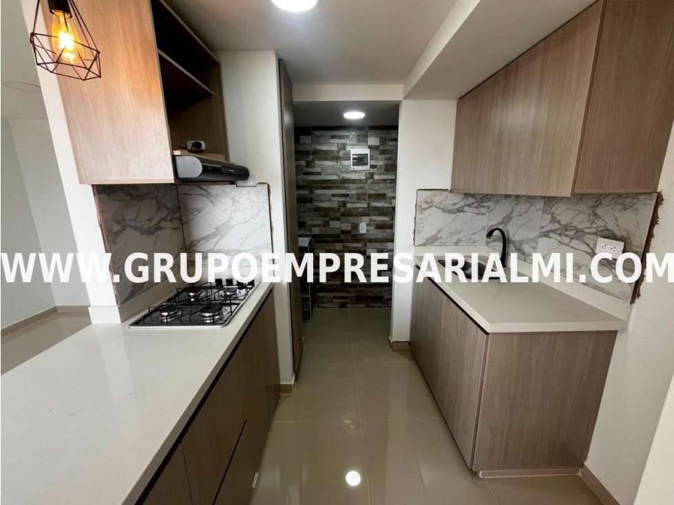 ESPECTACULAR APARTAMENTO EN ARRIENDO - SECTOR PAJARITO COD: 33682
