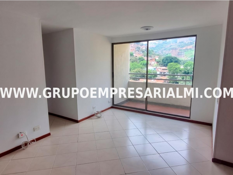 ESPECTACULAR APARTAMENTO EN ARRIENDO - SECTOR LOS COLORES COD: 33748