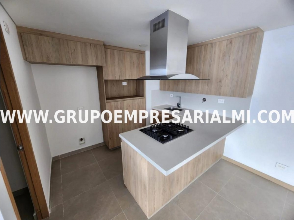 ESPECTACULAR APARTAMENTO EN ARRIENDO - SECTOR SAN DIEGO COD: 30092 — foto 2