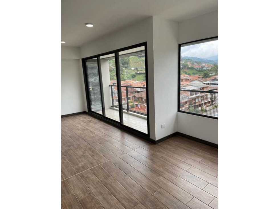 Espectacular apartamento en El Retiro
