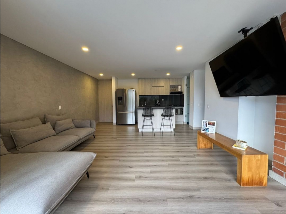 ESPECTACULAR APARTAMENTO EN ENVIGADO SECTOR LOMA DE LAS BRUJAS — foto 3