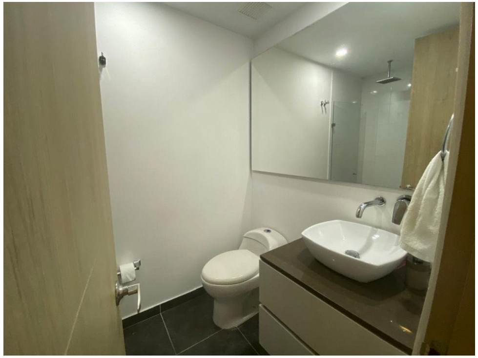 ESPECTACULAR APARTAMENTO EN ENVIGADO SECTOR CUMBRES Y TERRAZA PRIVADA — foto 4