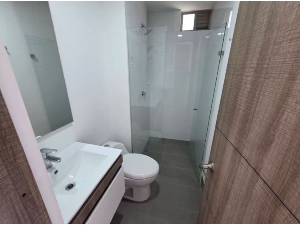 ESPECTACULAR APARTAMENTO EN LA LOMA DEL ESMERALDAL LINDA UNIDAD — foto 5