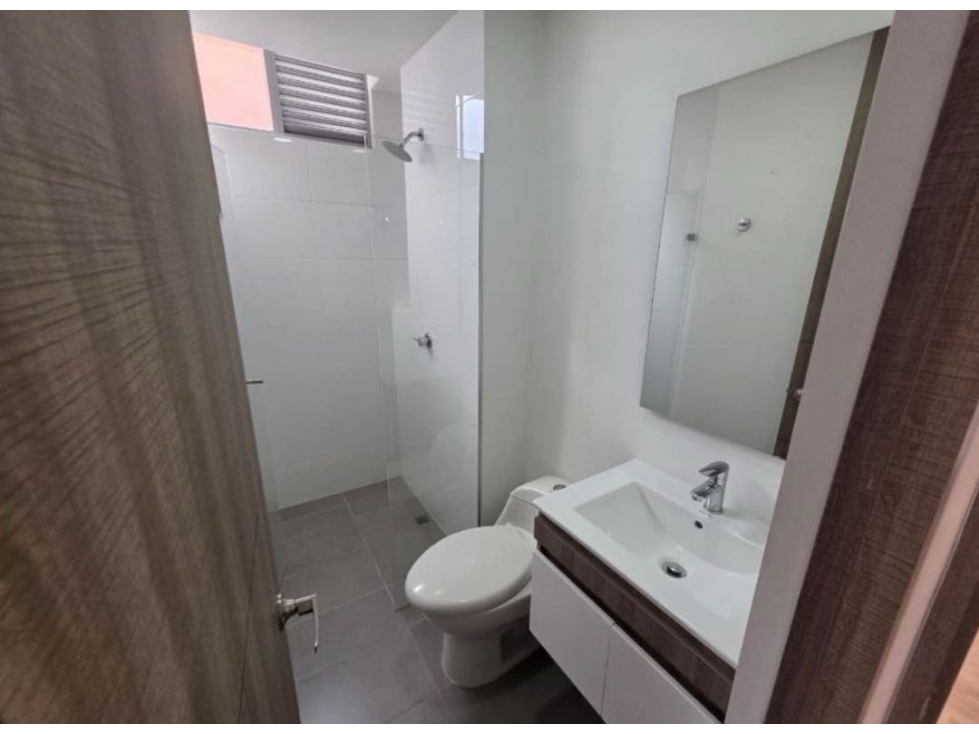 ESPECTACULAR APARTAMENTO EN LA LOMA DEL ESMERALDAL LINDA UNIDAD — foto 6