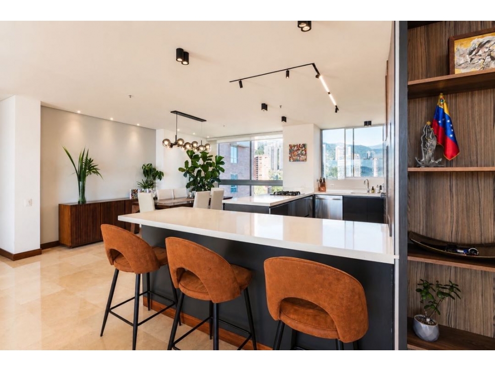 Espectacular apartamento en Piso Alto!