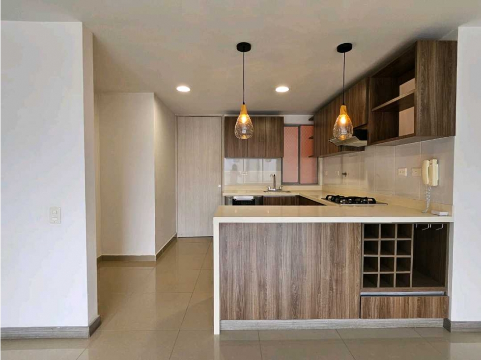 Espectacular Apartamento en sabaneta loma de san jose parte baja.