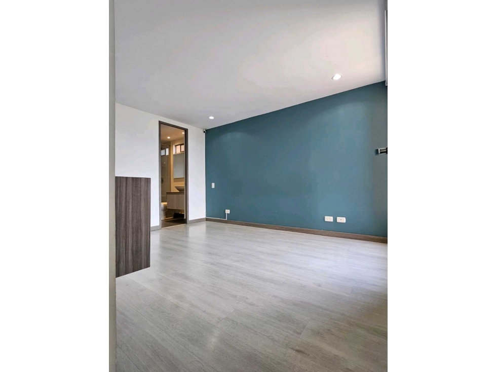 Espectacular Apartamento en sabaneta loma de san jose parte baja. — foto 4