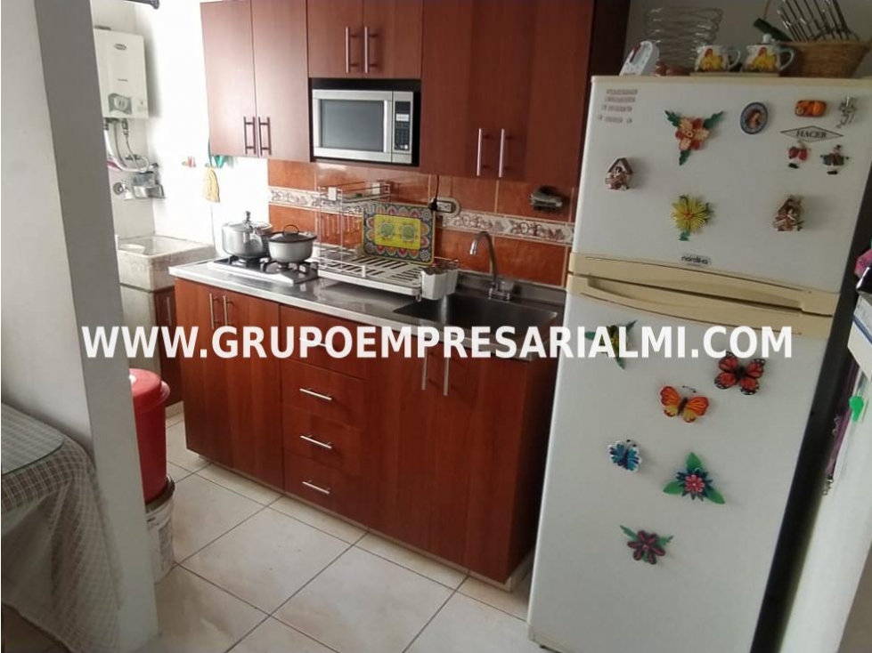 ESPECTACULAR APARTAMENTO EN VENTA - SECTOR LA AURORA COD: 31035