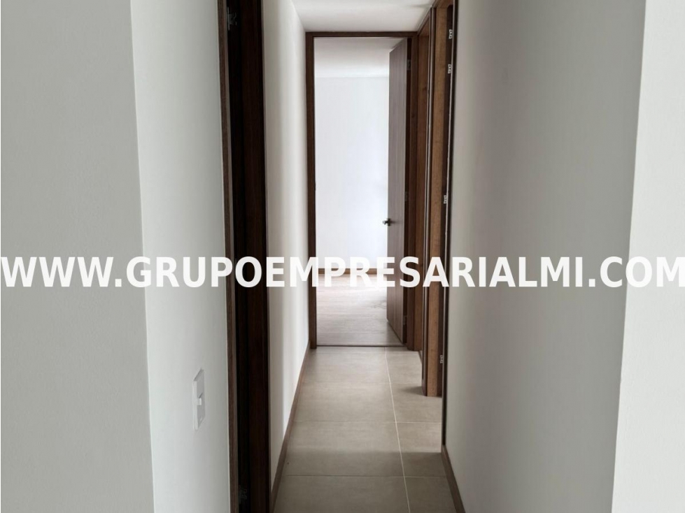 ESPECTACULAR APARTAMENTO EN VENTA - SECTOR LOMA DEL BARRO COD: 33797 — foto 4