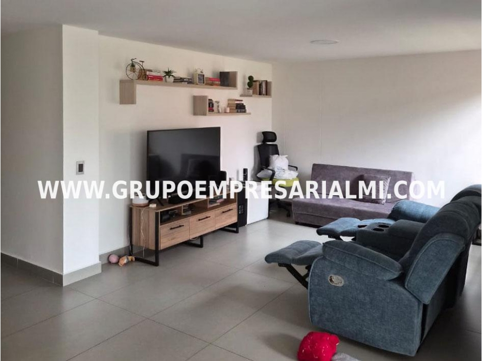 ESPECTACULAR APARTAMENTO EN VENTA - SECTOR MILLA DE ORO COD: 33857 — foto 4