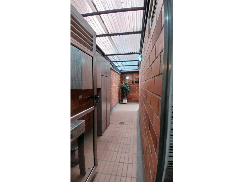 Espectacular apartamento loma de los bernal con 2 balcones y terraza — foto 6
