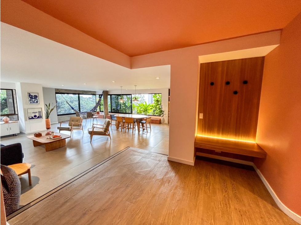 ESPECTACULAR APARTAMENTO REMODELADO CERCA AL TESORO — foto 5