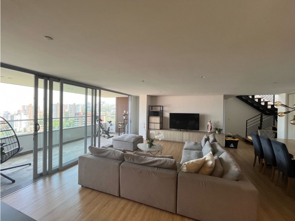 APARTAMENTO DUPLEX CON TERRAZA Y JACUZZI EN ENVIGADO/LOS MESA/ 291MT2 — foto 4