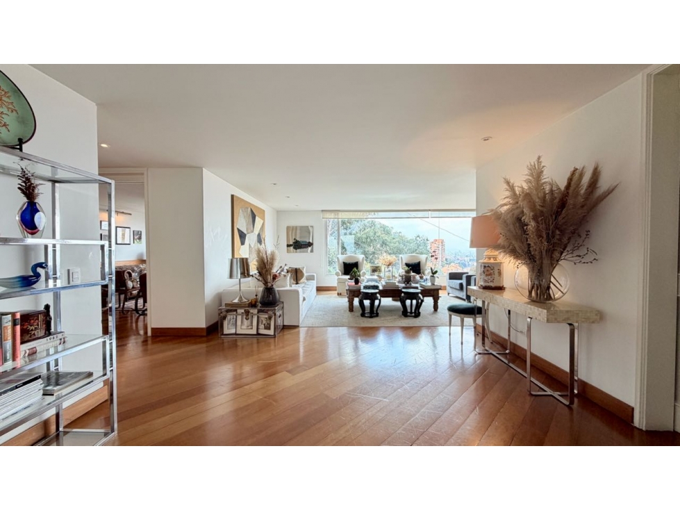 DIVINO CON VISTA CIUDAD Y RODEADO DE MONTAÑA EN CHICO ALTO ~ 310 M2