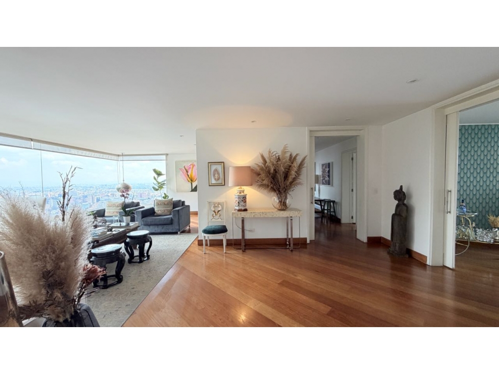 DIVINO CON VISTA CIUDAD Y RODEADO DE MONTAÑA EN CHICO ALTO ~ 310 M2 — foto 2