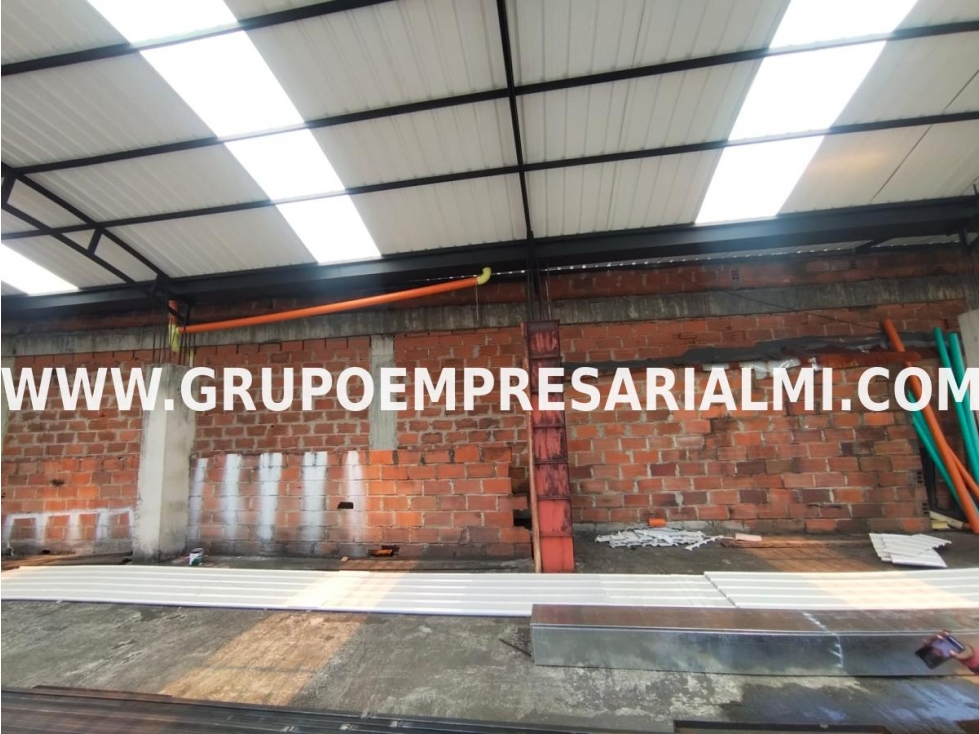 ESPECTACULAR BODEGA EN ARRIENDO - SECTOR ARANJUEZ COD: 29549 - 4