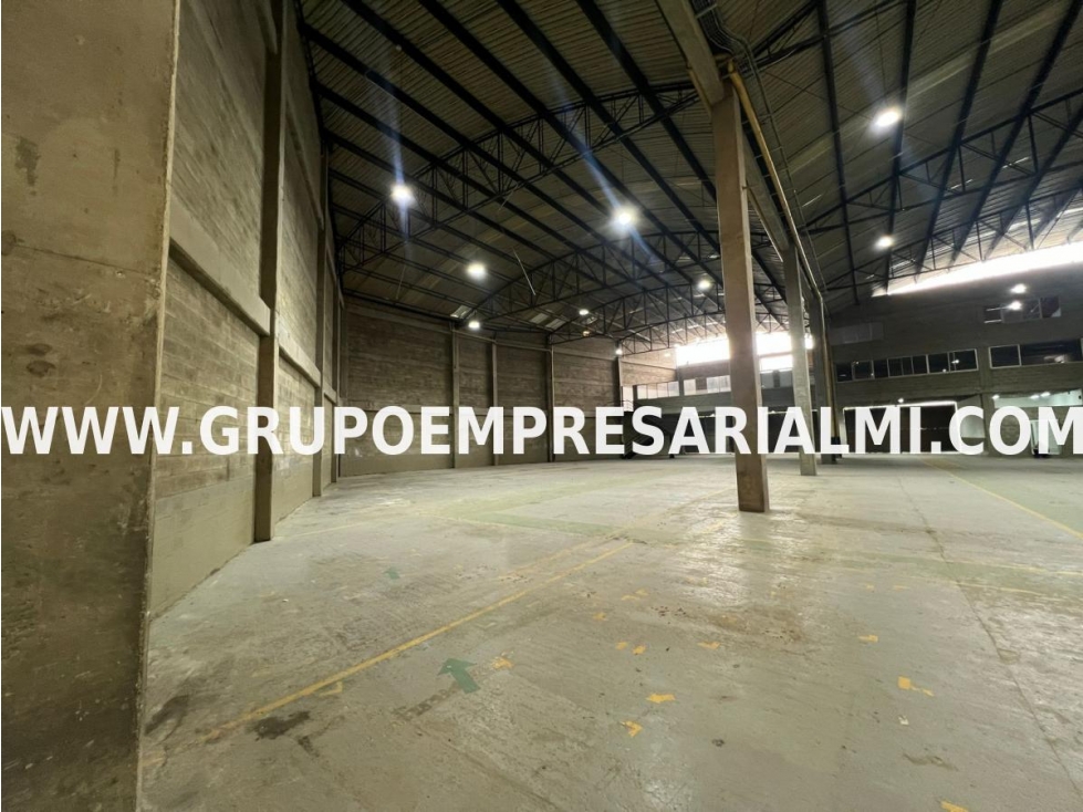 ESPECTACULAR BODEGA EN ARRIENDO - SECTOR SAN JOSE COD: 30578 - 2