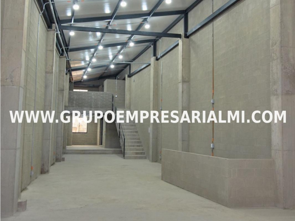 ESPECTACULAR BODEGA EN ARRIENDO - SECTOR LA CANDELARIA COD: 32141